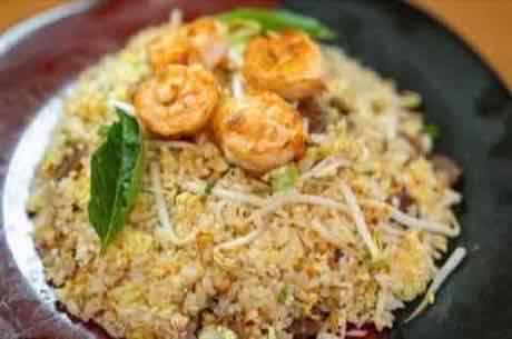 Close-up of shrimp fried rice with bean sprouts